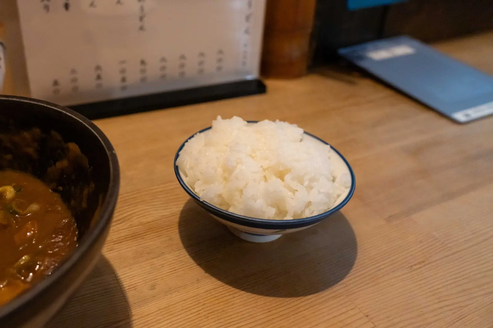 「吉宗」濃厚スパイシーなカレーうどんの有名店！【高岡市】-1