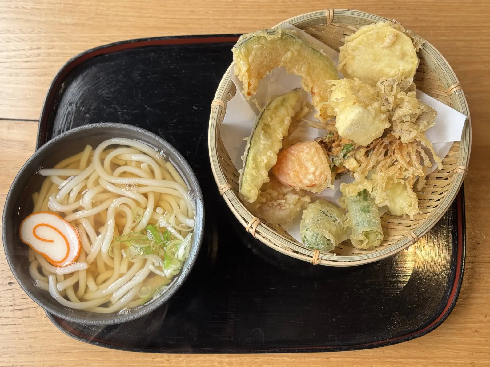 「お休み処・茶屋 まつや」世界遺産でいただく素朴なうどんセット【南砺市】-0