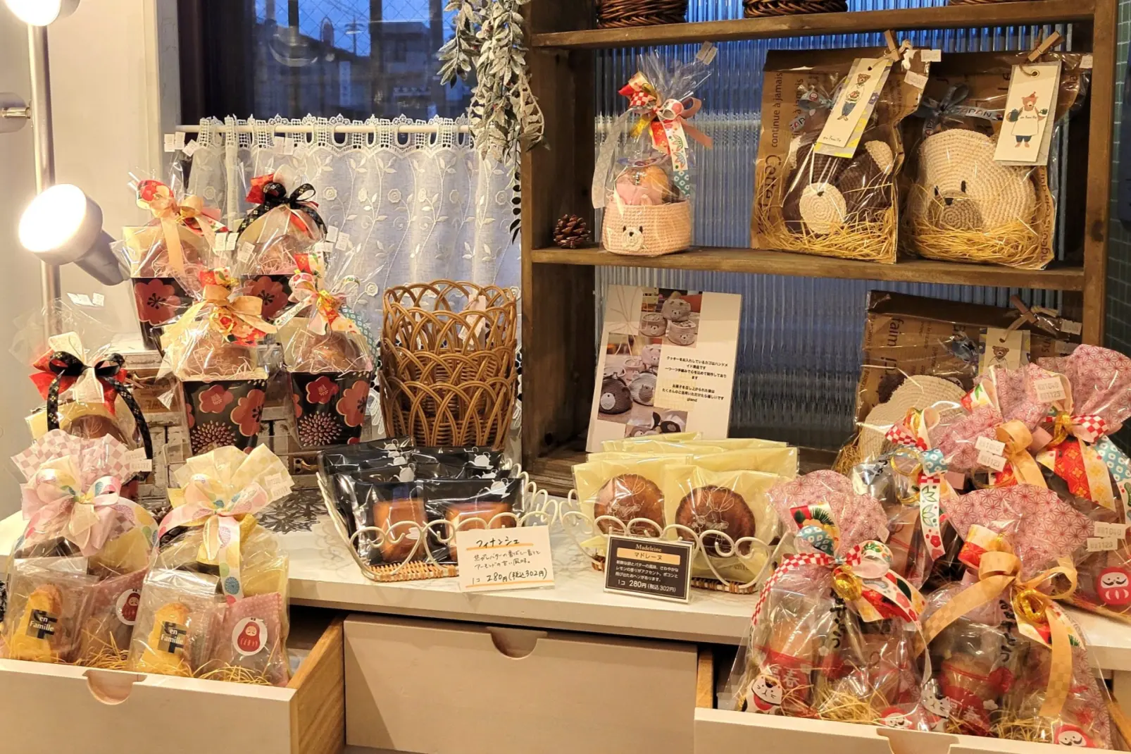 「アン・ファミーユ」季節の果物を使ったケーキと焼き菓子が人気【富山市】-3