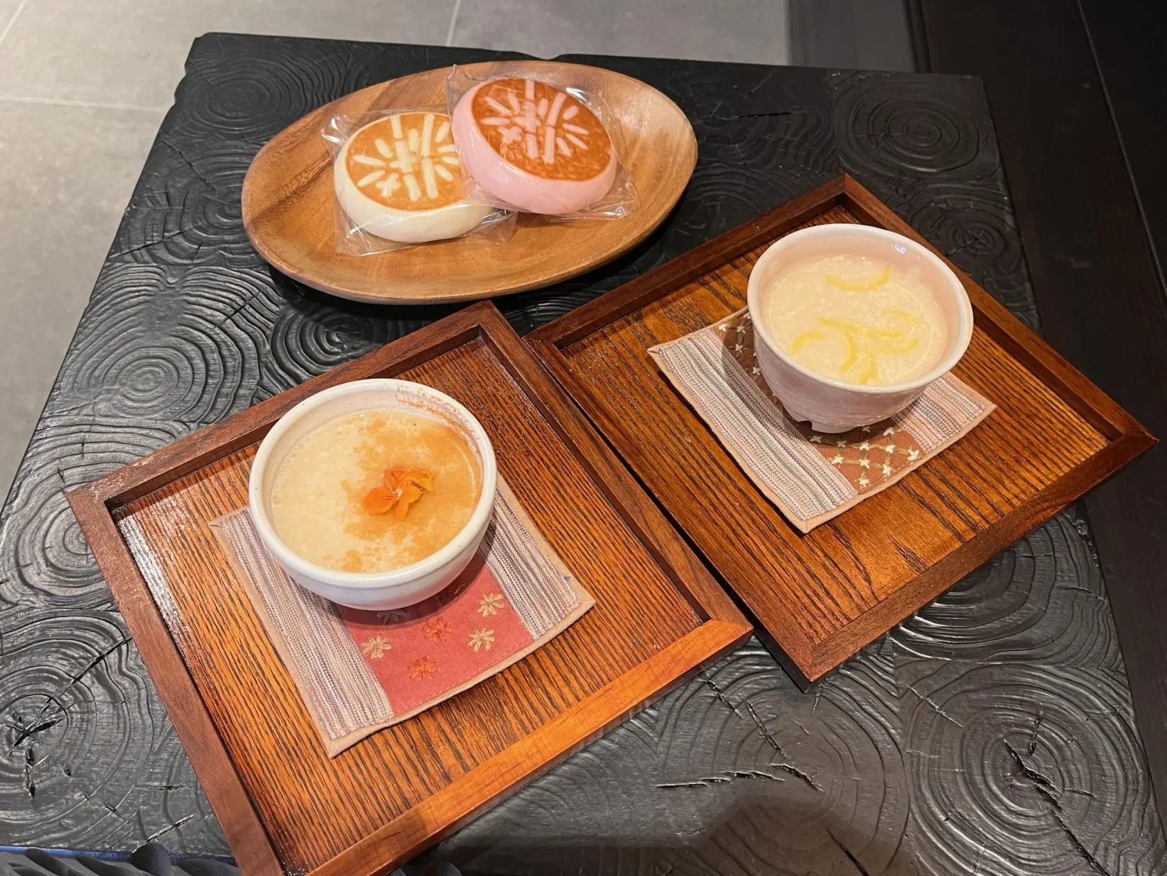 「竹林堂本舗」定番の甘酒まんじゅうと夏季限定の甘酒スムージー【富山市】-3