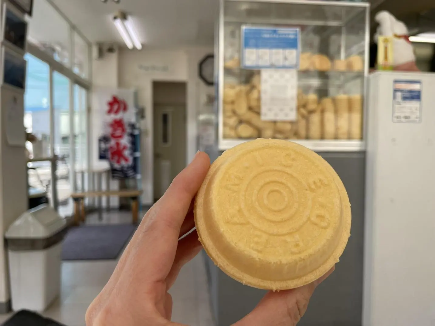3．昔ながらのモナカを味わえる「山川 山室店」（富山市）-3