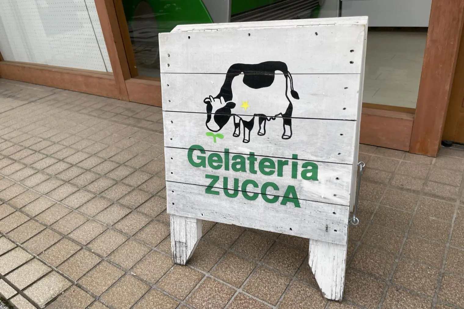 11．素材重視のジェラート店「Gelateria ZUCCA（ジェラテリア ズッカ）」（南砺市）-4