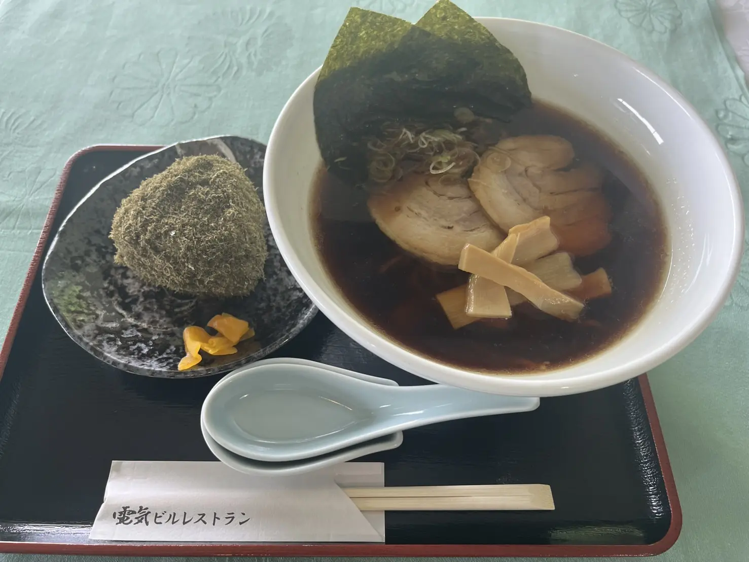 【呉羽カントリークラブ】伝統のオムライスや名物料理が味わえるレストラン-1