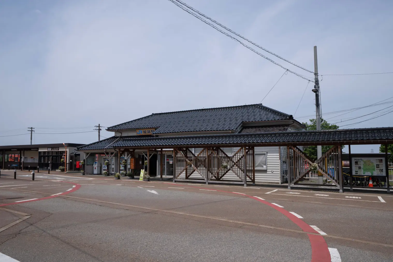 『城端駅』周辺を散策-0