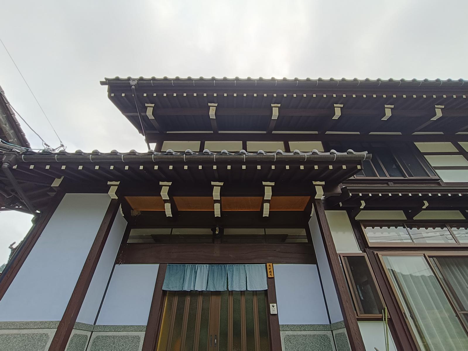 自然豊かな山あいにある藍染め屋「aiya」-0