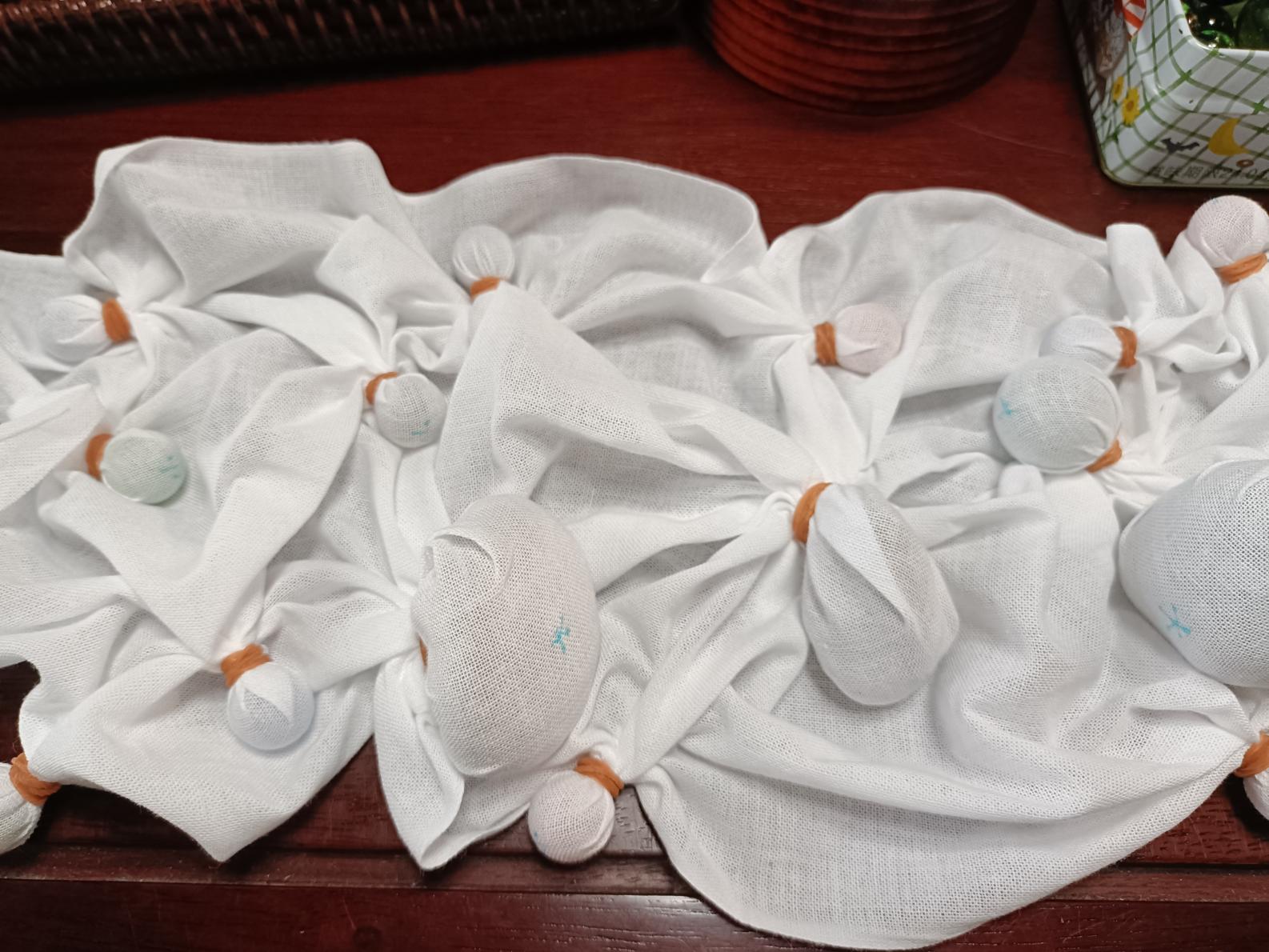 手しごとに没頭-1