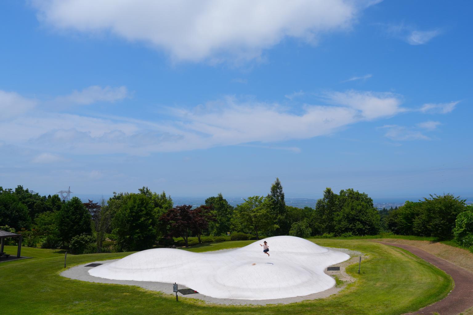 思いっきり遊べる「充実した遊具」-0