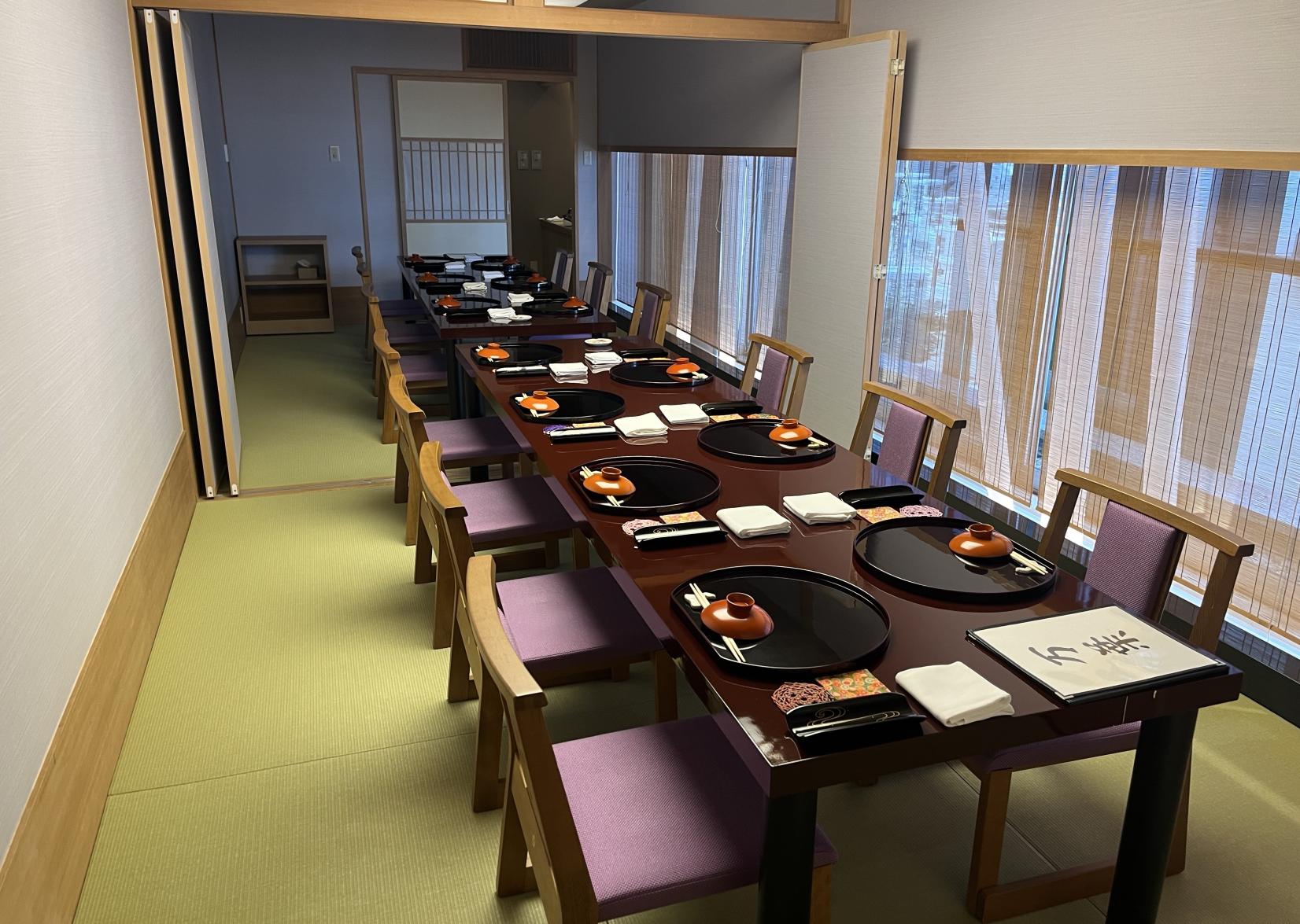 結婚・還暦・お食い初めなど各種祝い事にも配慮した設え-0