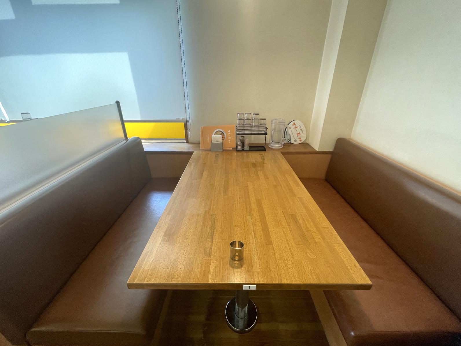 年齢、性別問わず人気のお店-1