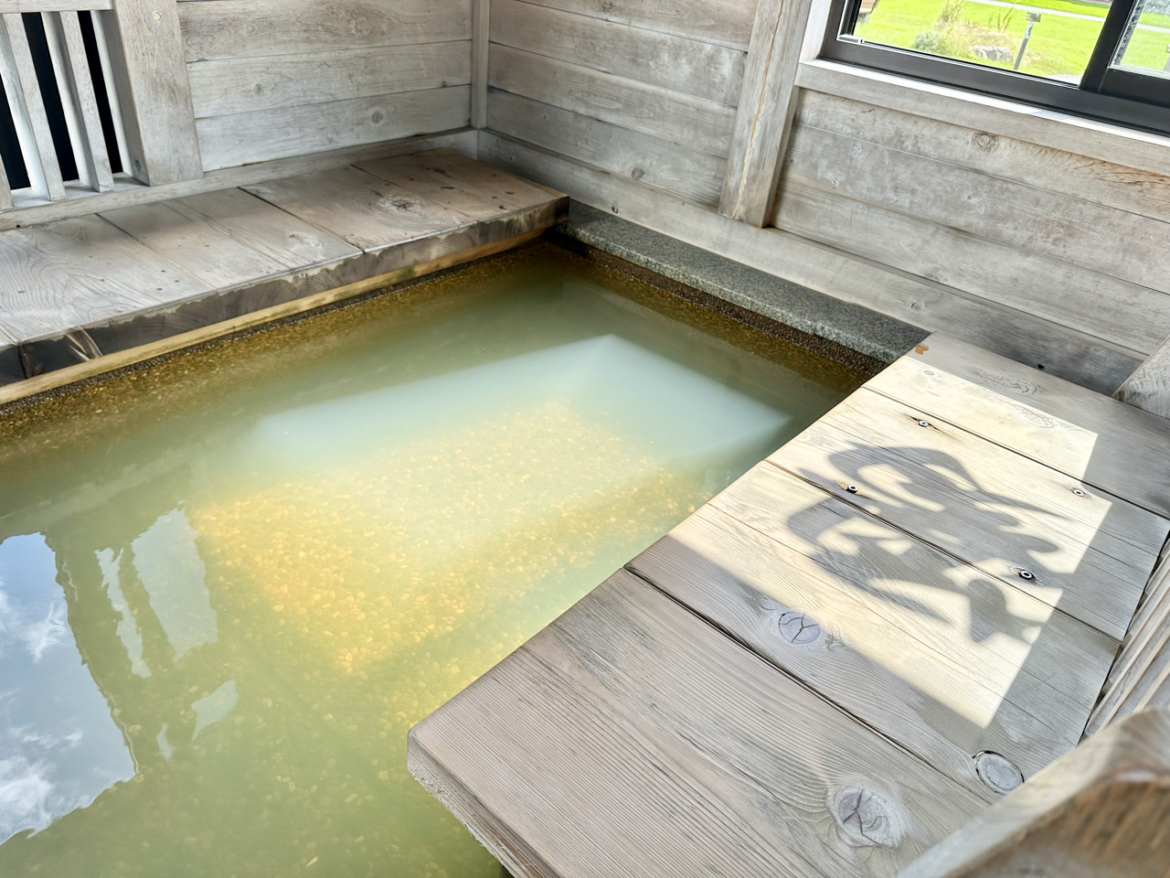 足湯で富山湾を眺めながらリラックス！-1