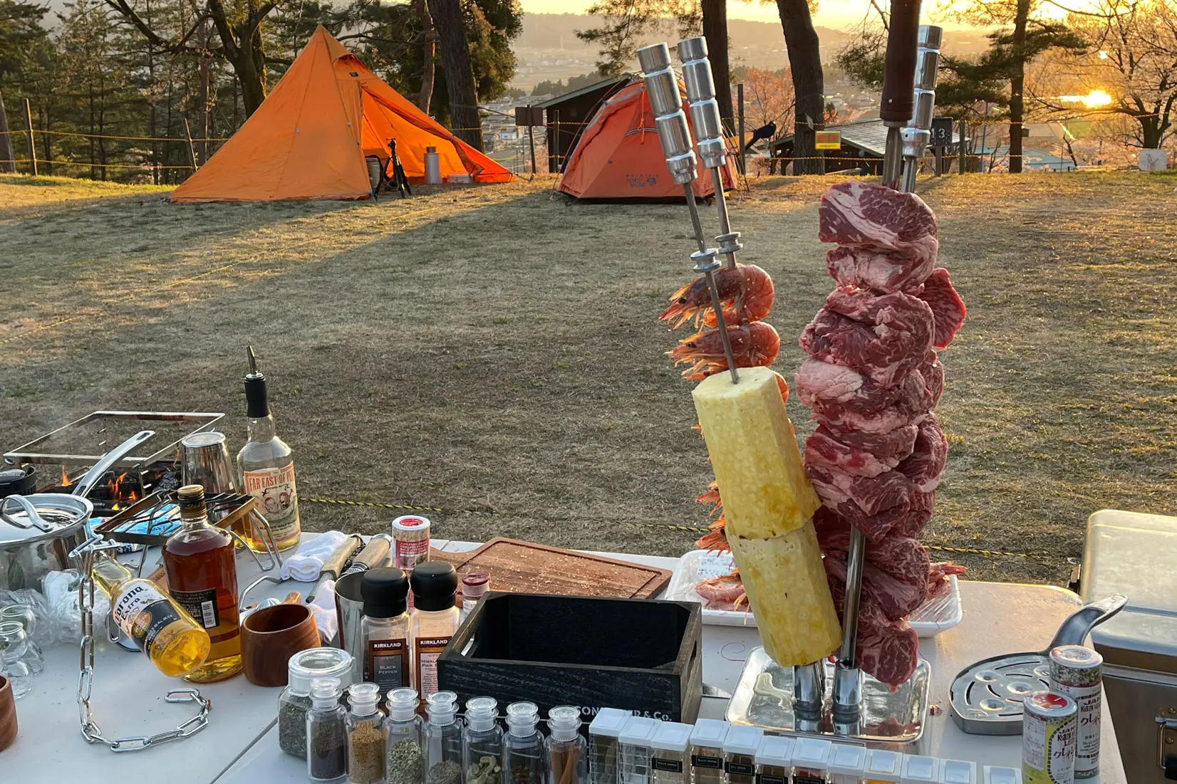 キャンプ飯と焚き火の夜-0