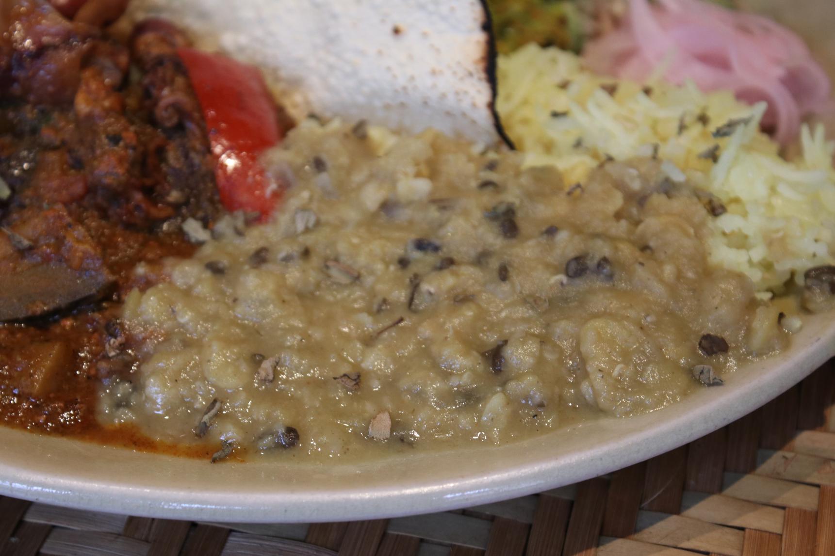 スパイスの効いたカレーを堪能！-2