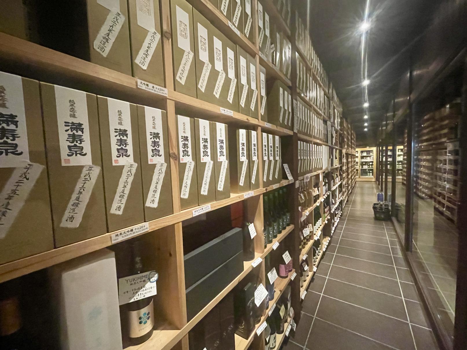 気に入ったお酒は、5軒隣の「酒商田尻本店」で購入を-3