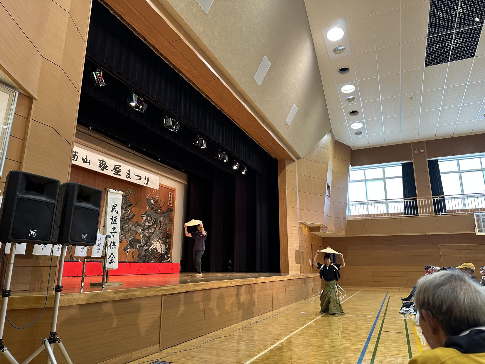 麦屋節の踊りコンクールに挑戦！-3