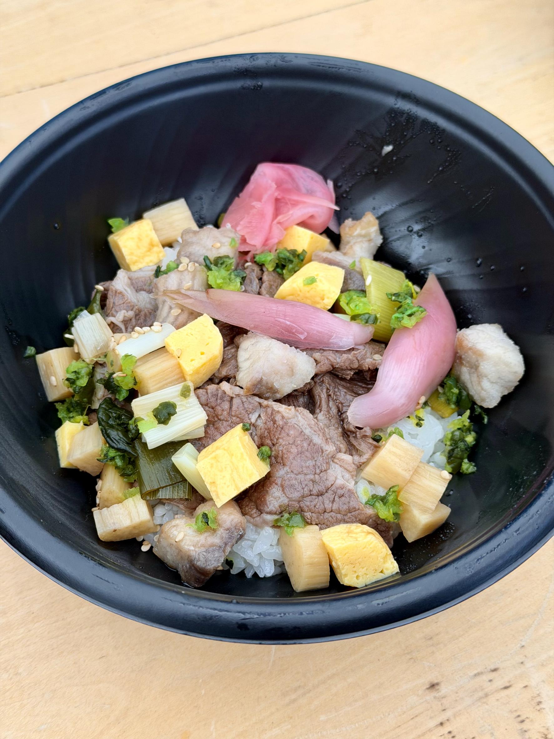 悪天候のなか、出店者たちが奮闘！-7