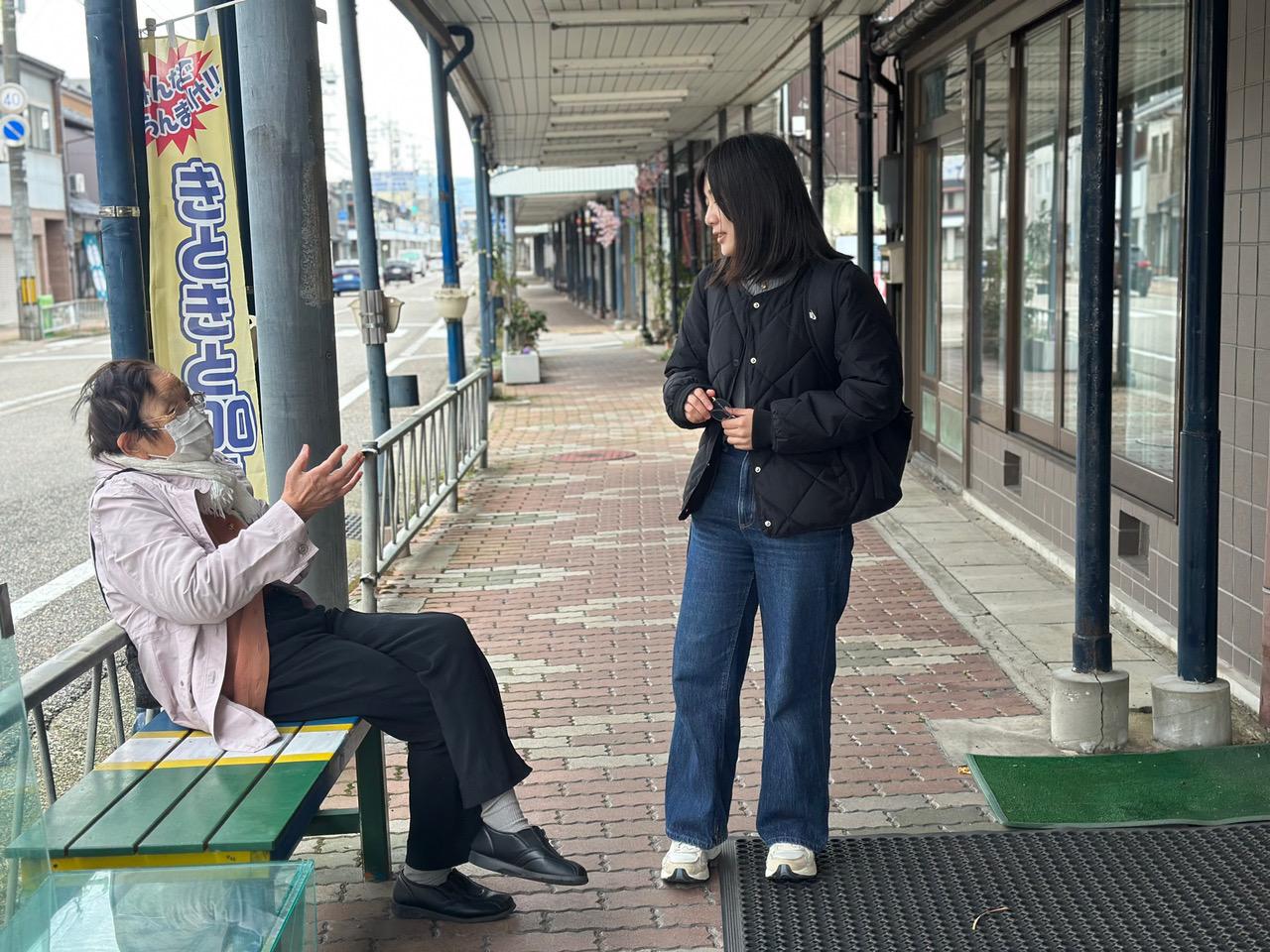 宿泊者と地域住民を結ぶ交流スペース-1