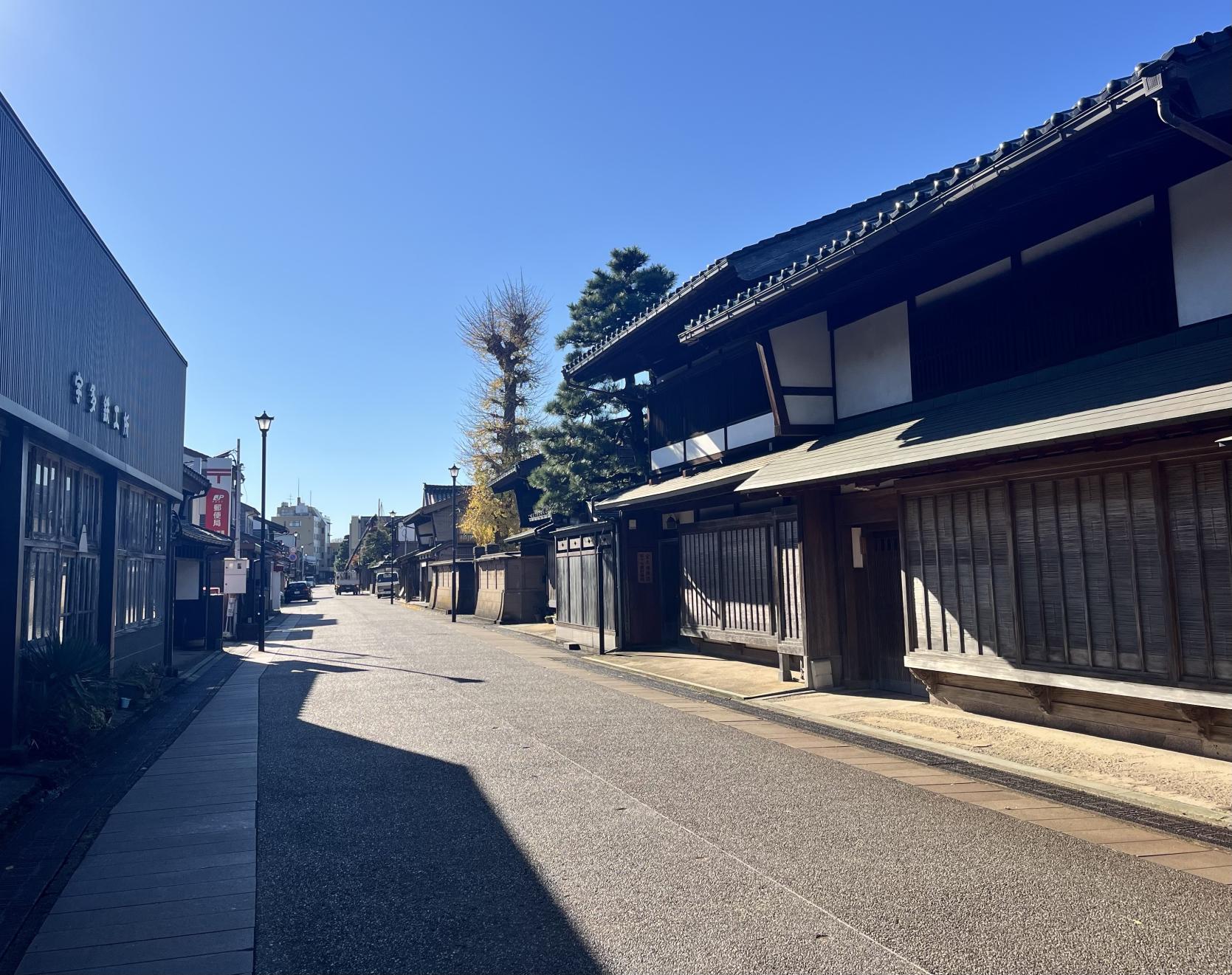 【富山市・売薬宿屋山キ】岩瀬の町並みに位置「越中薬売りの記憶を紡ぐ一棟貸しの宿」-1