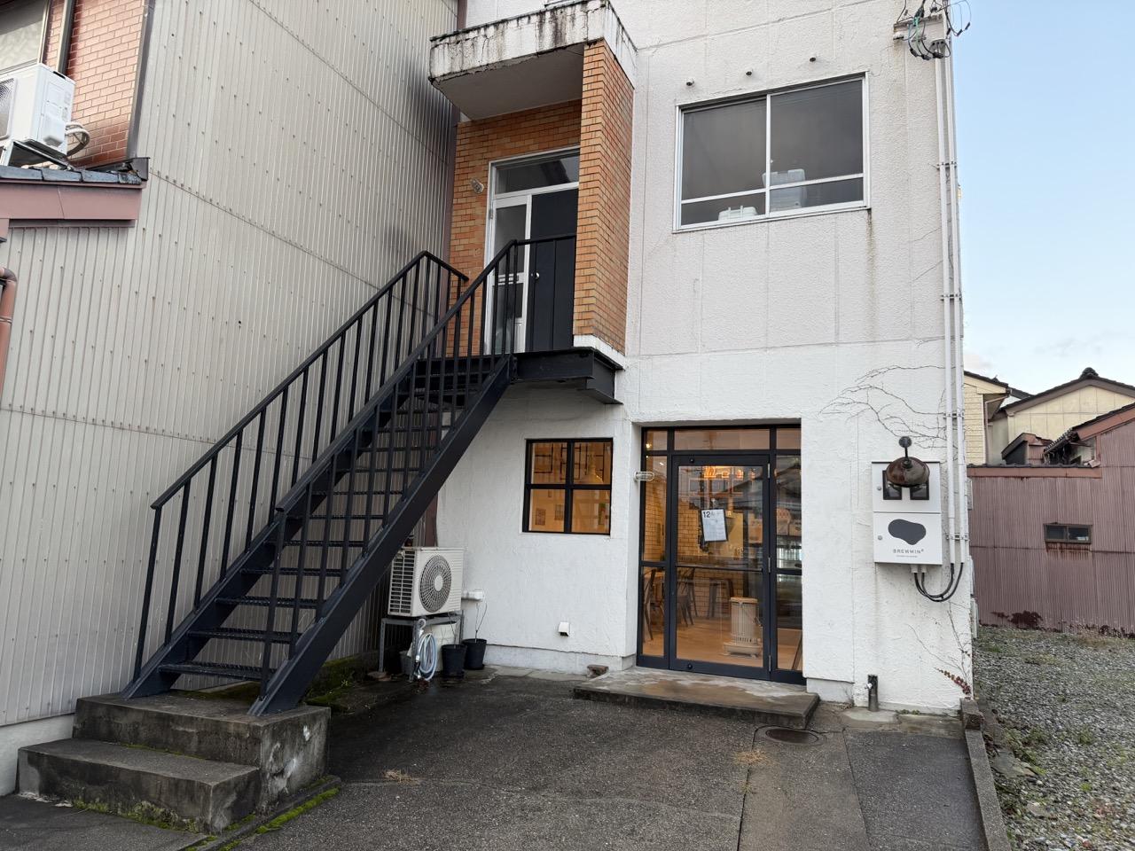 港町のクラフトビールのお店「BREWMIN’（ブルーミン）」-2