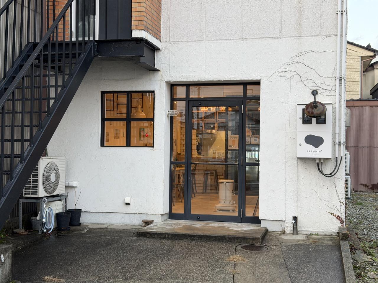 港町のクラフトビールのお店「BREWMIN’（ブルーミン）」-3