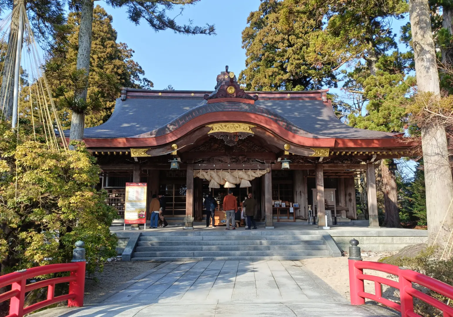 日本遺産 木彫刻のまち井波】まち歩きで出会う伝統文化と井波の神秘