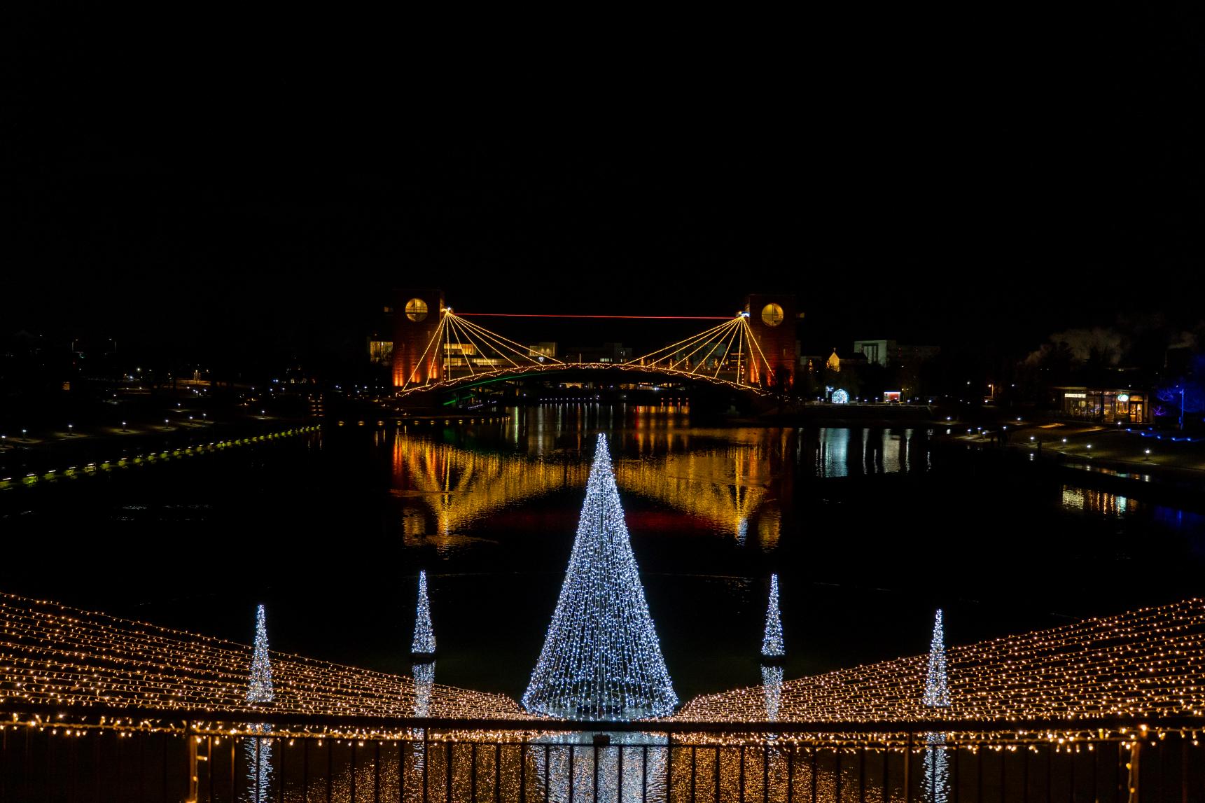富岩運河環水公園のイルミネーション（富山市）-0