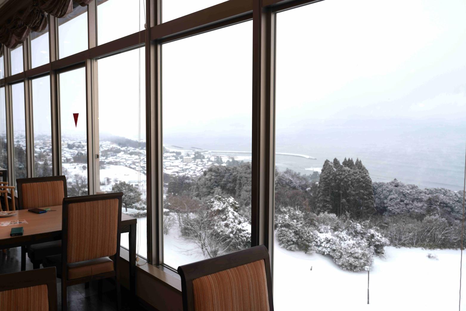 富山の味を堪能できる「朝食バイキング」-0