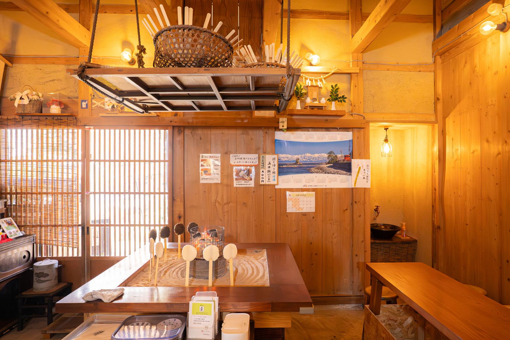 店主さんの想いが詰まった「楽ya」の心地いい空間-1