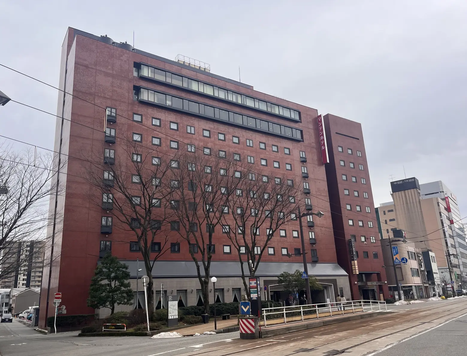 風呂よし、立地よし、食事よし。富山マンテンホテルで“集まる理由”-0