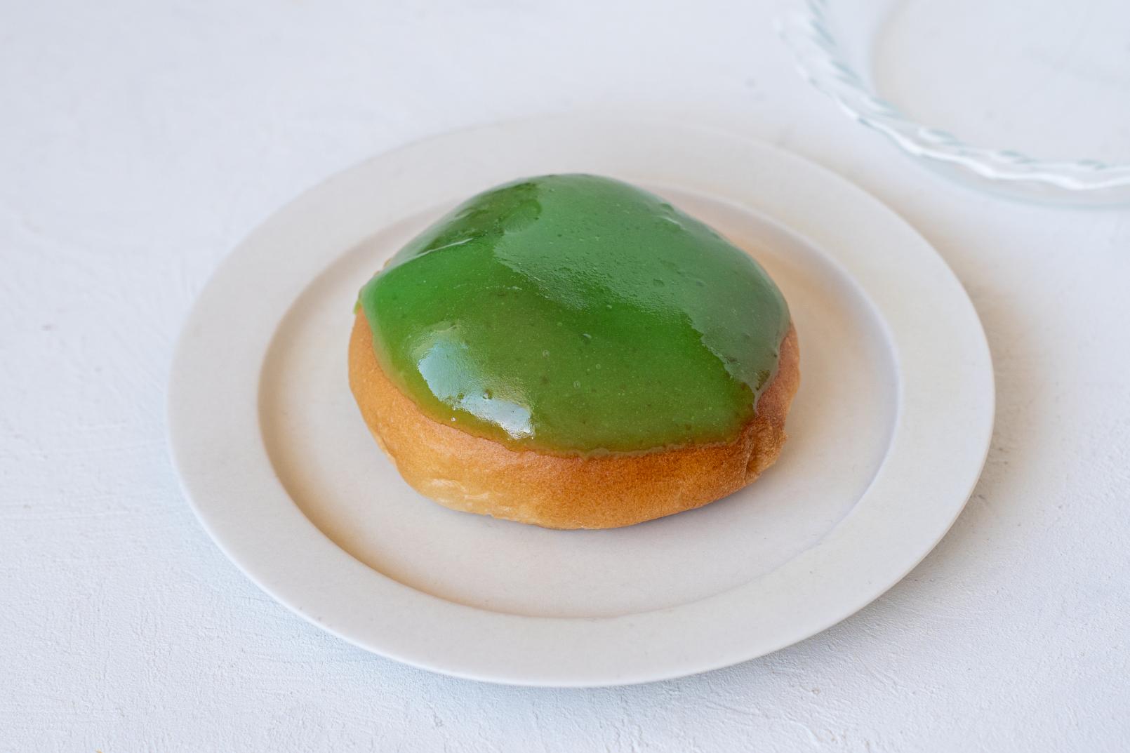 富山のご当地パン「ヒスイパン」-0