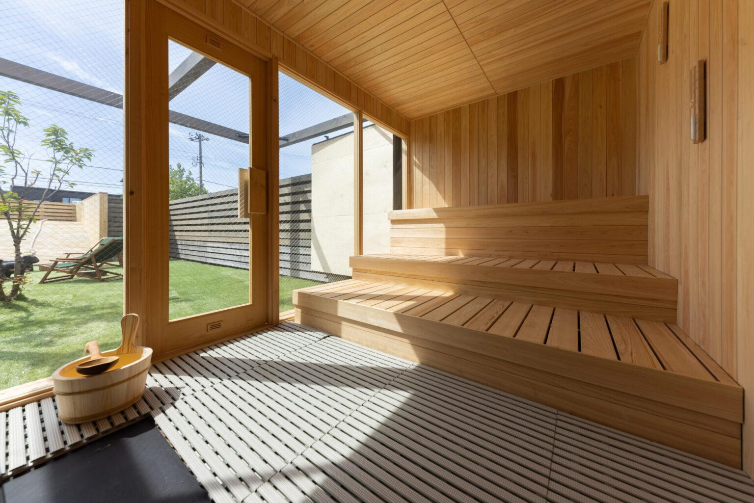 なぜ、焼肉屋の横に「宿泊施設」なの？-3