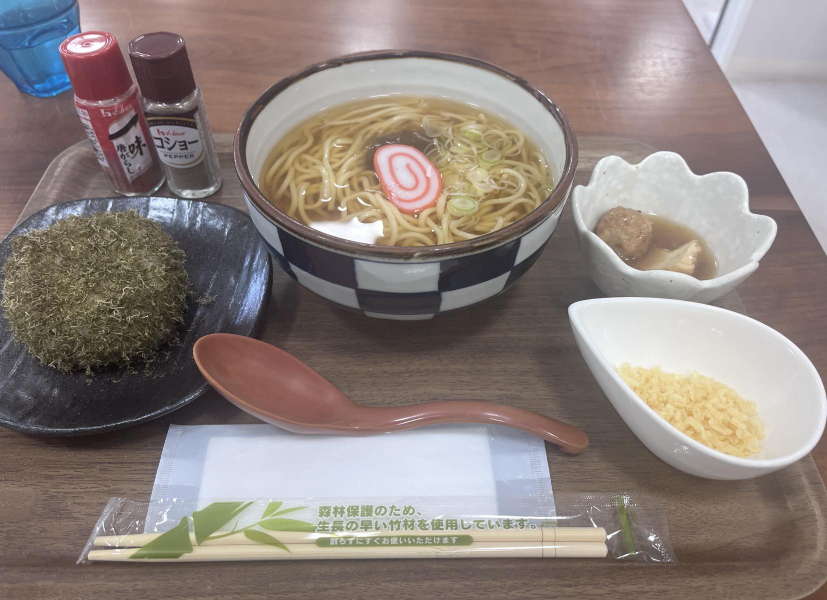 【ご当地グルメ】港町で味わう、富山のソウルフード「かけ中」-0