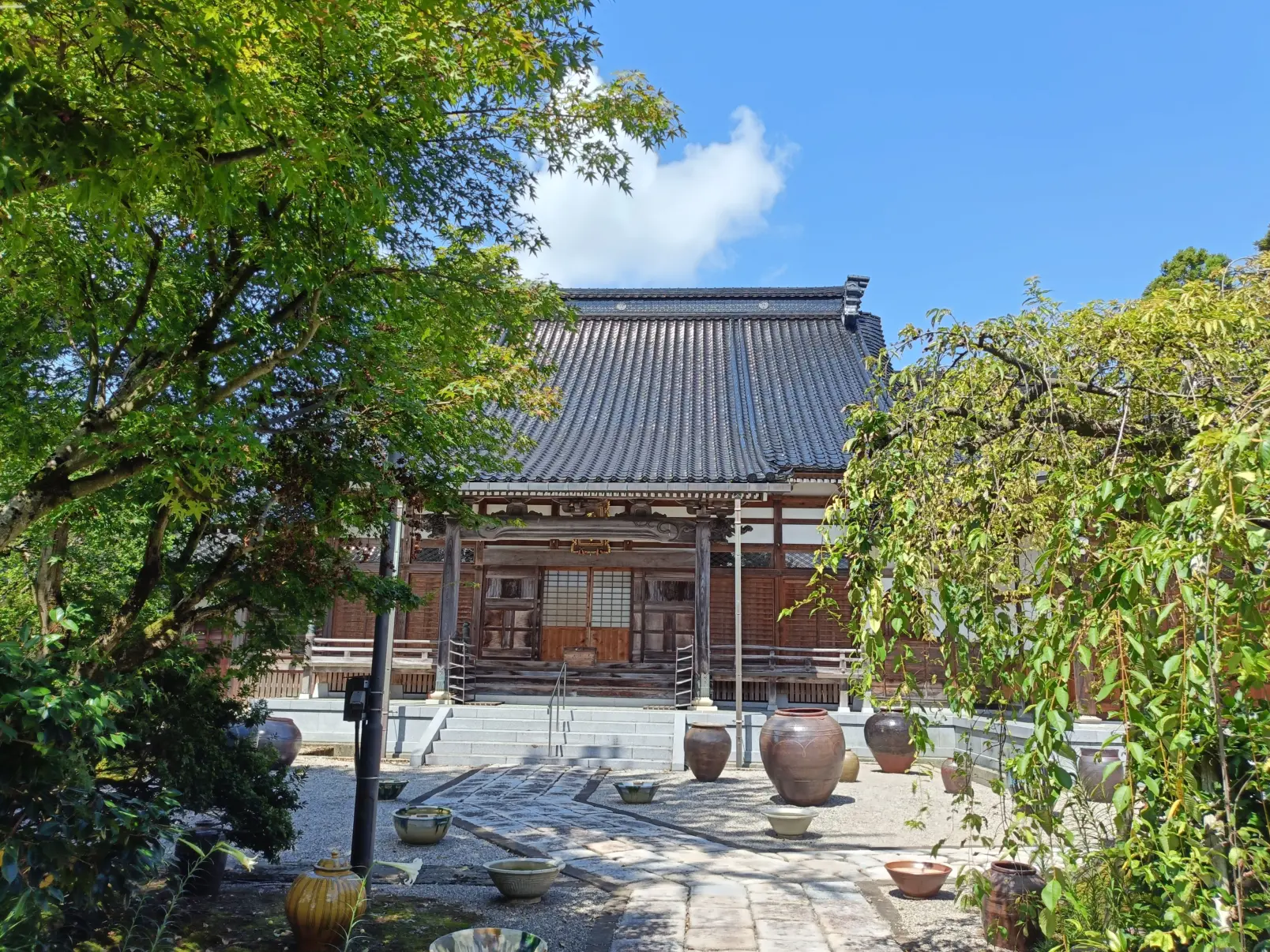 【光徳寺】～「民藝（みんげい）」にあふれる楽しいお寺-0