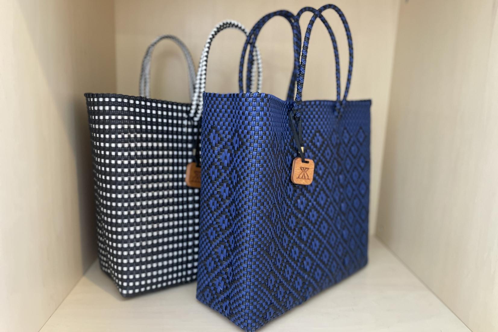 日帰り部屋に入り、館内着に着替える-3