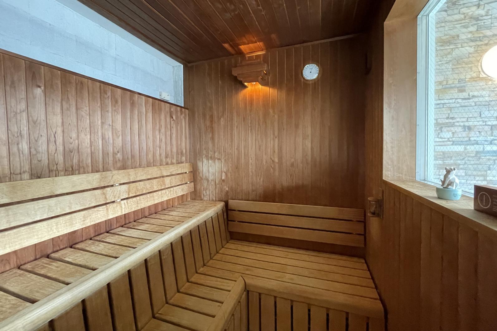 サウナと温泉へ-2