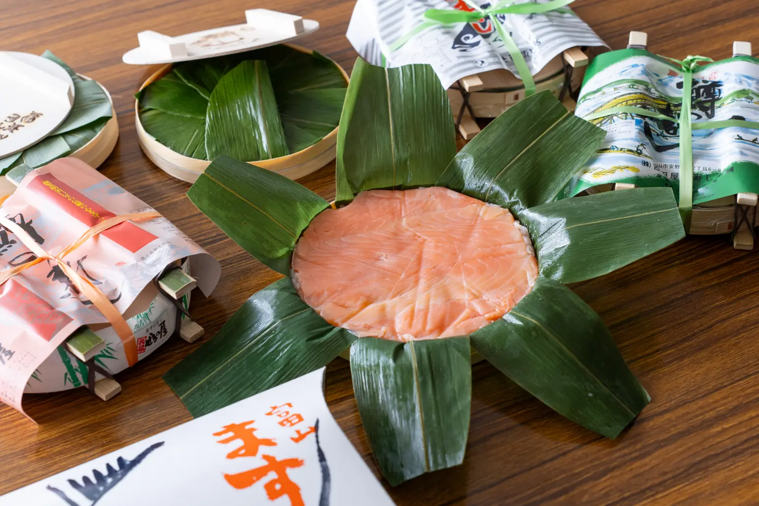 富山名物・ます寿司を食べ比べ！駅チカで買える9種類を徹底比較 | ふぉ