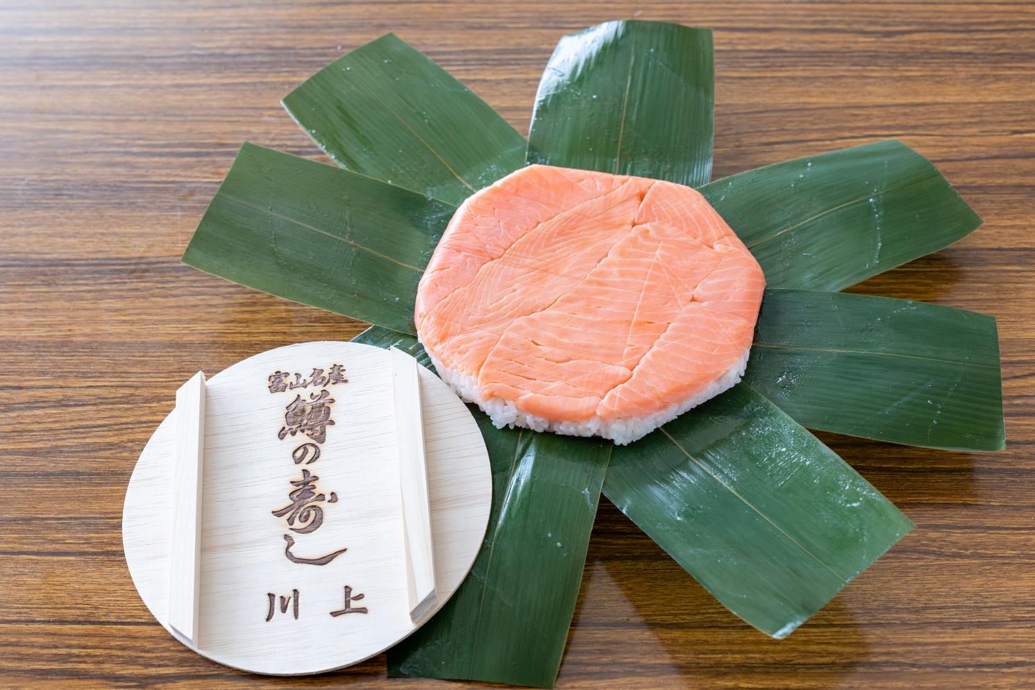 富山名物・ます寿司を食べ比べ！駅チカで買える9種類を徹底比較 | ふぉとやまライター | 【公式】富山県の観光/旅行サイト「とやま観光ナビ」