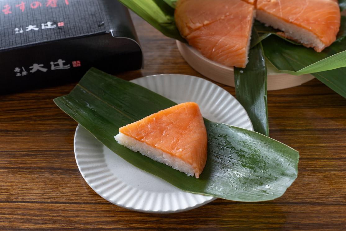 富山名物・ます寿司を食べ比べ！駅チカで買える9種類を徹底比較 | ふぉとやまライター | 【公式】富山県の観光/旅行サイト「とやま観光ナビ」