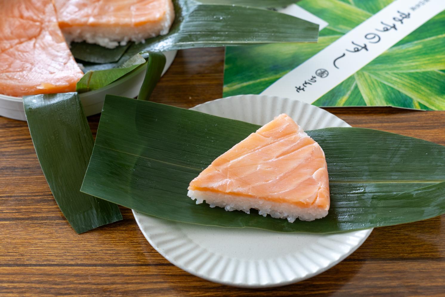 富山名物・ます寿司を食べ比べ！駅チカで買える9種類を徹底比較 | ふぉとやまライター | 【公式】富山県の観光/旅行サイト「とやま観光ナビ」