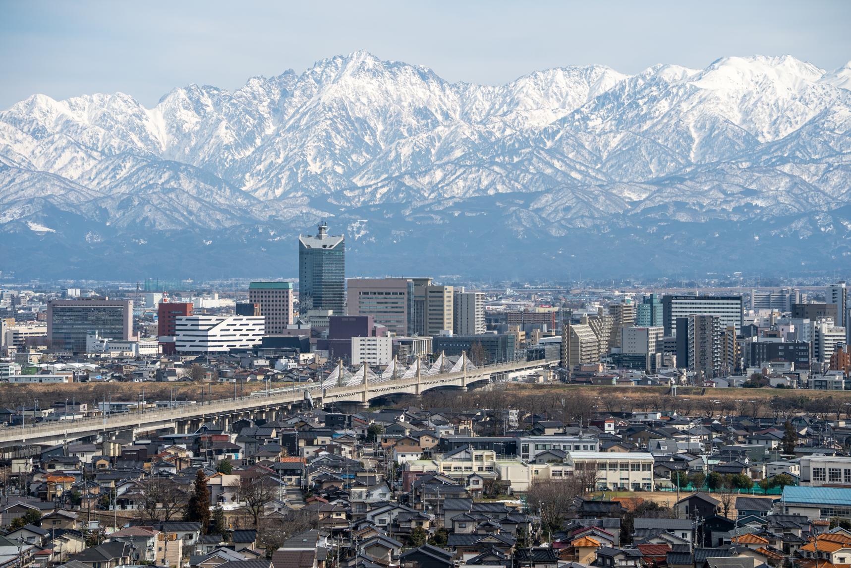第2位：呉羽山公園展望台（富山市）-1