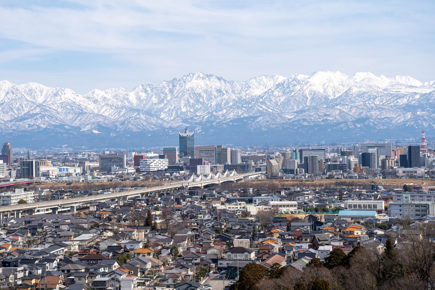 第2位：呉羽山公園展望台（富山市）-0