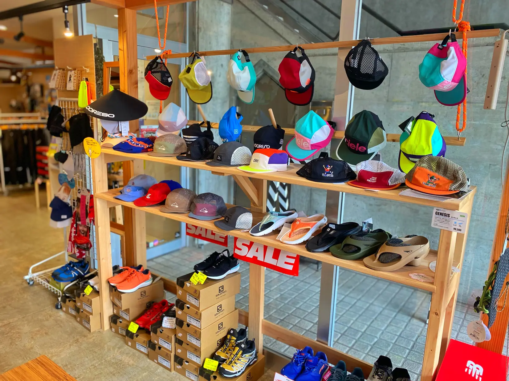 3. 　大会早朝から営業のランニングショップ（SALLYS）-5