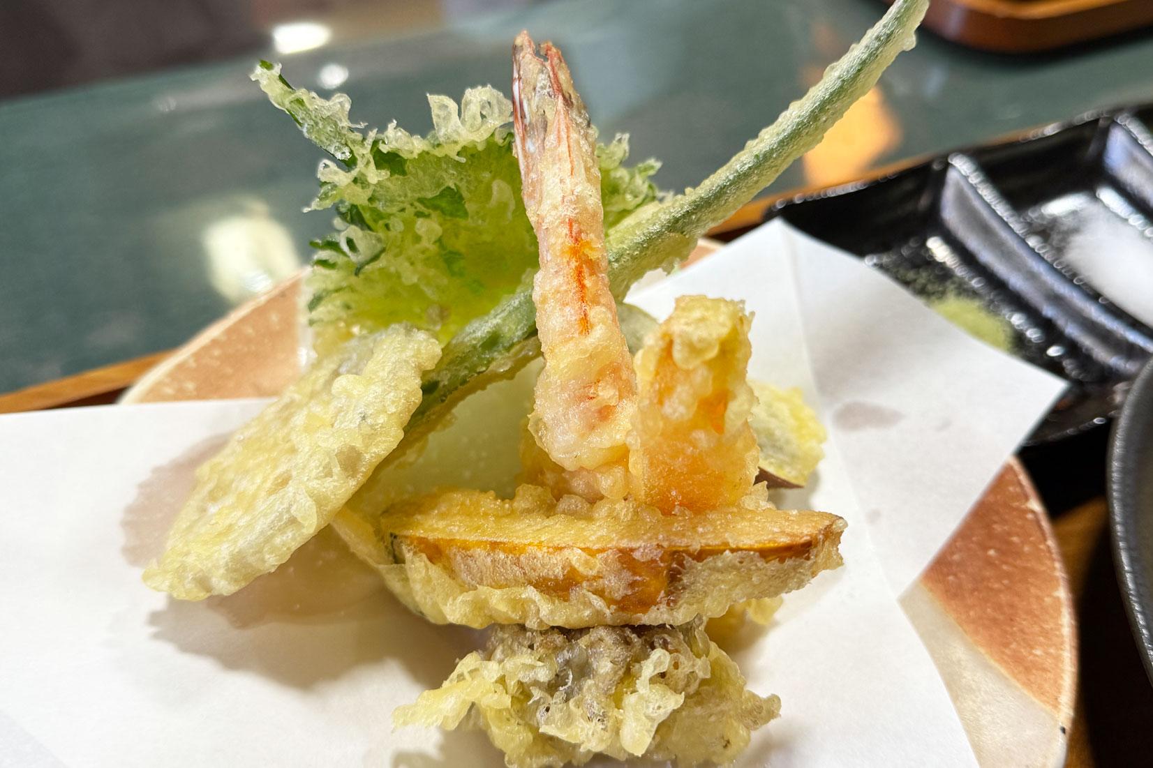 2日目のランチは蕎麦屋「茶ぼ〜ず」へ-1