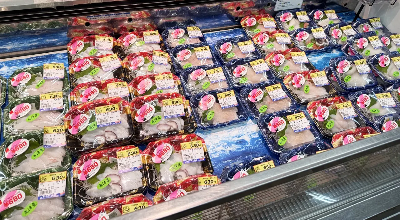 魚の種類の豊富さと活気に圧倒される！スーパー生鮮市場ジャンプ（黒部市）-4