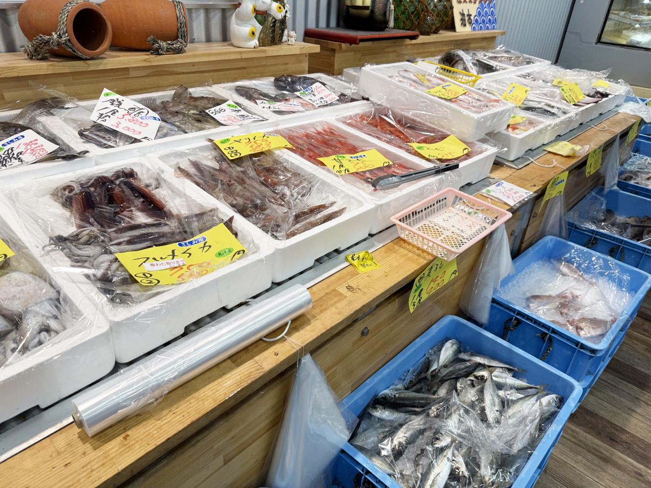 魚の種類の豊富さと活気に圧倒される！スーパー生鮮市場ジャンプ（黒部市）-0