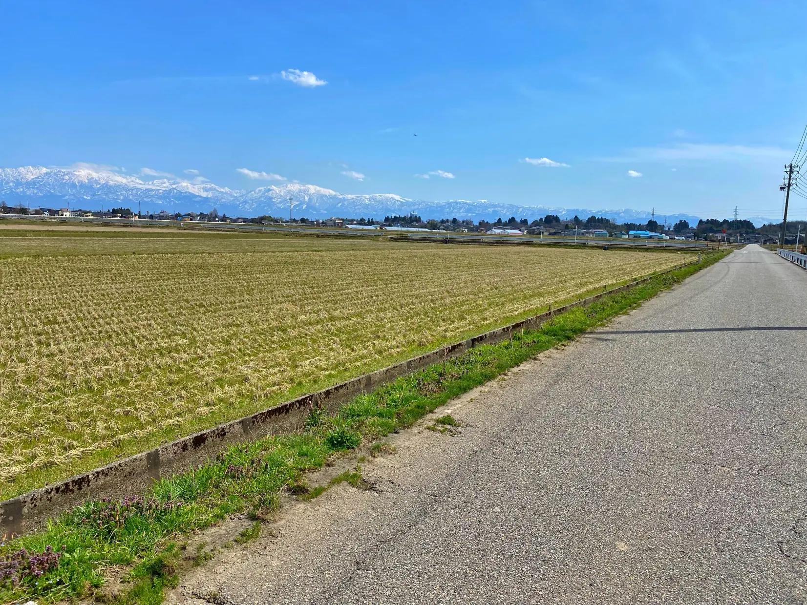 1-3.　田園風景からの立山連峰（25km～36km地点）-2