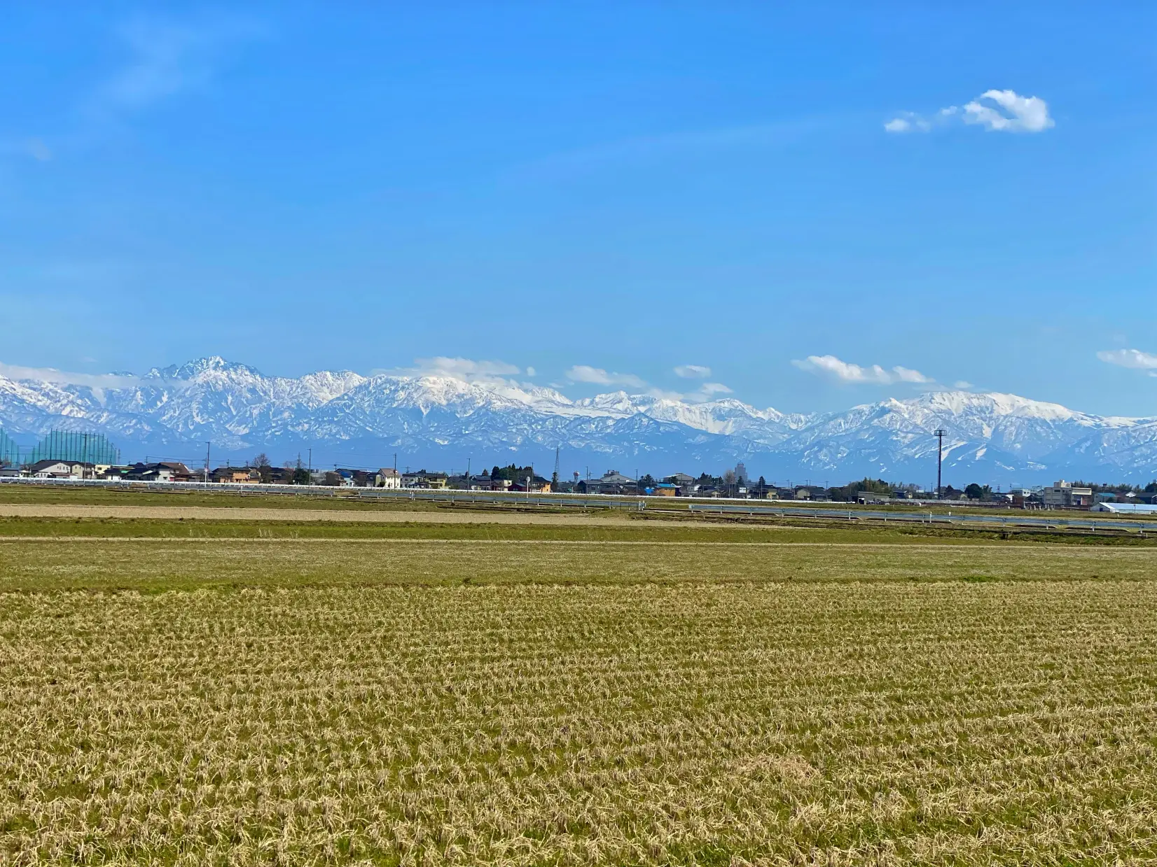 1-3.　田園風景からの立山連峰（25km～36km地点）-1