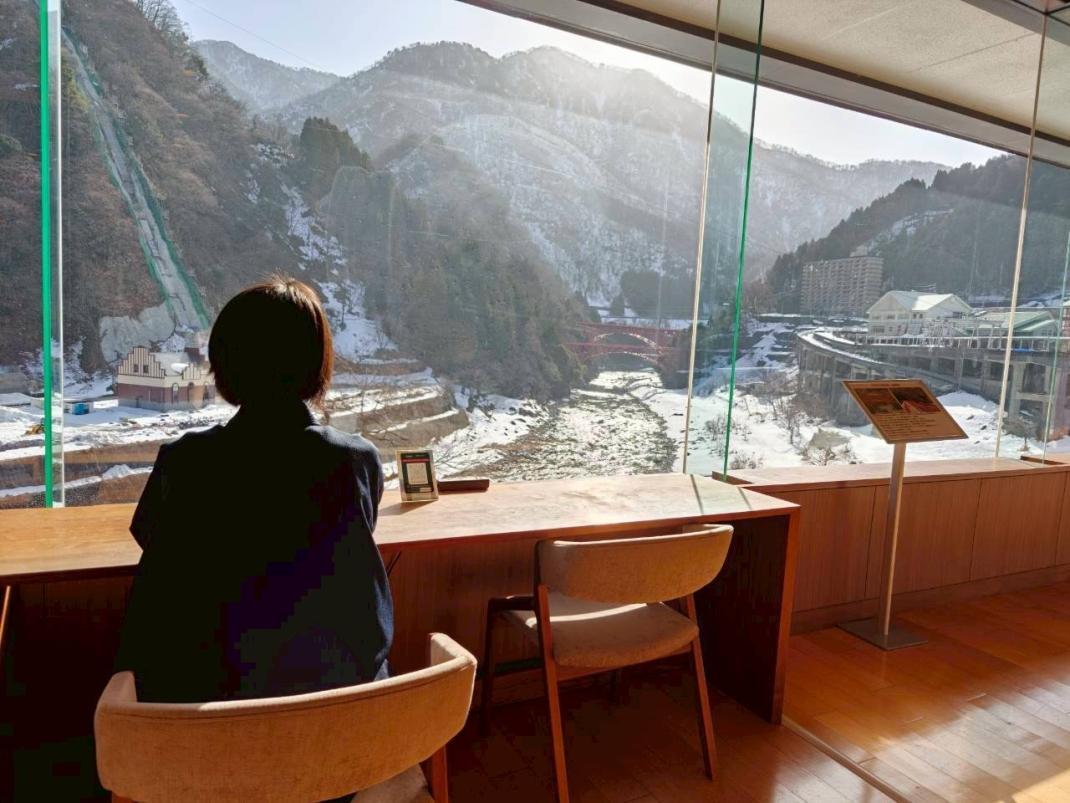 【２】黒部峡谷を望むパノラマ温泉「やまのは」（黒部市・宇奈月温泉）-1