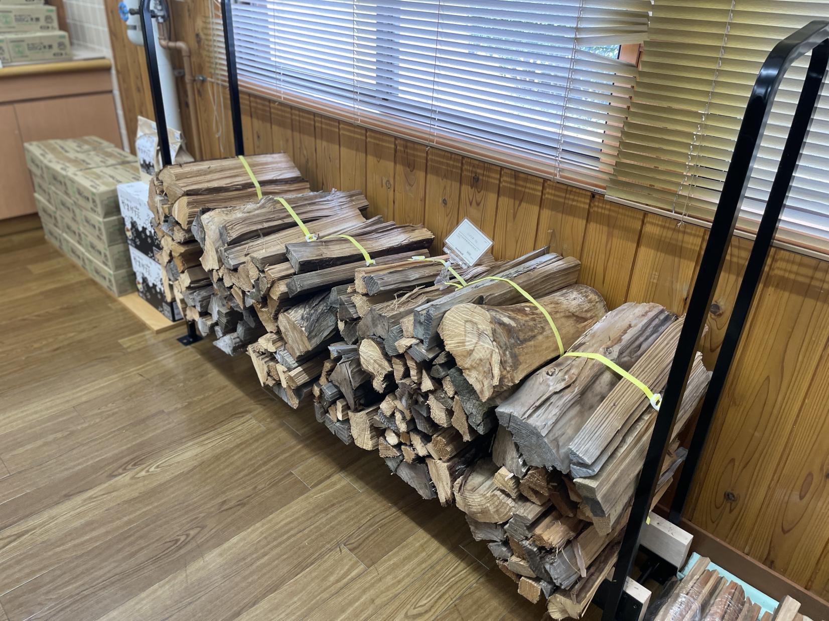 モンベルショップで買い物やレンタルも！-2