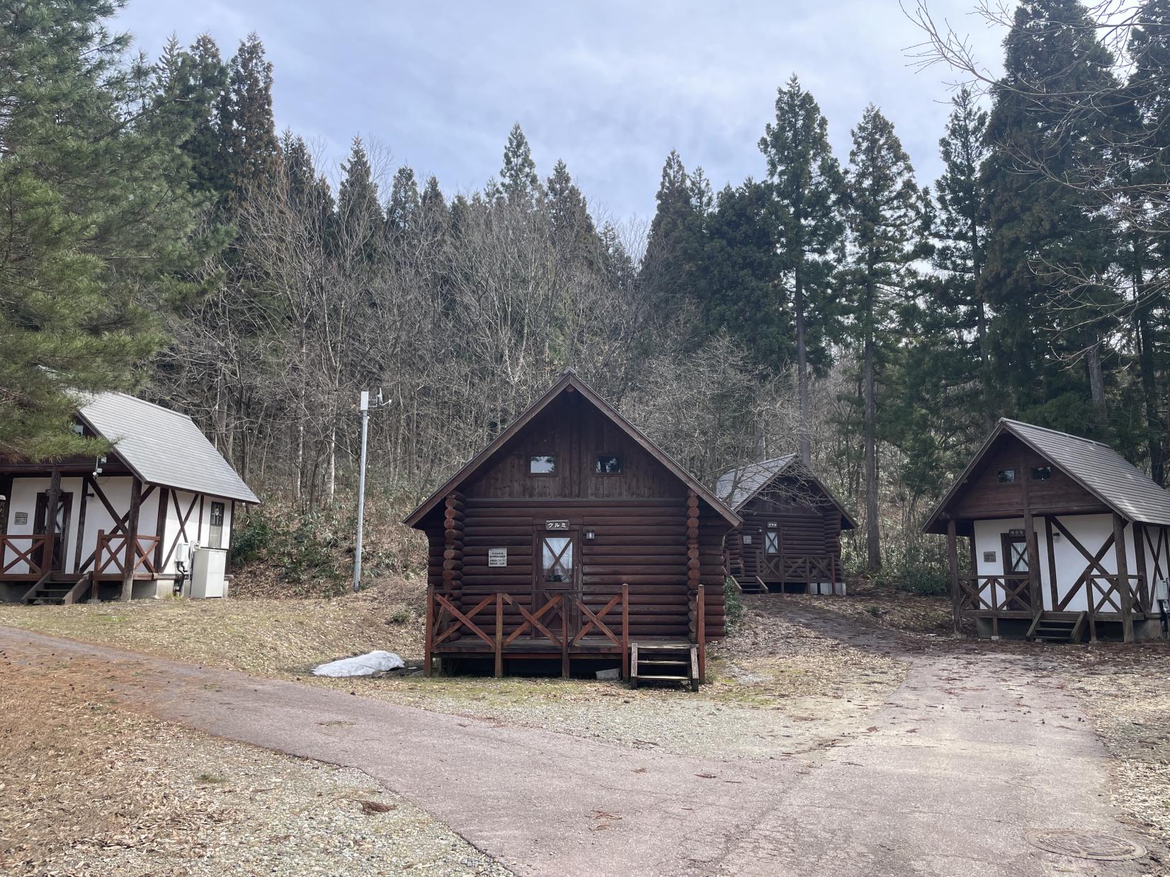 ロッジやコテージも素敵！-1