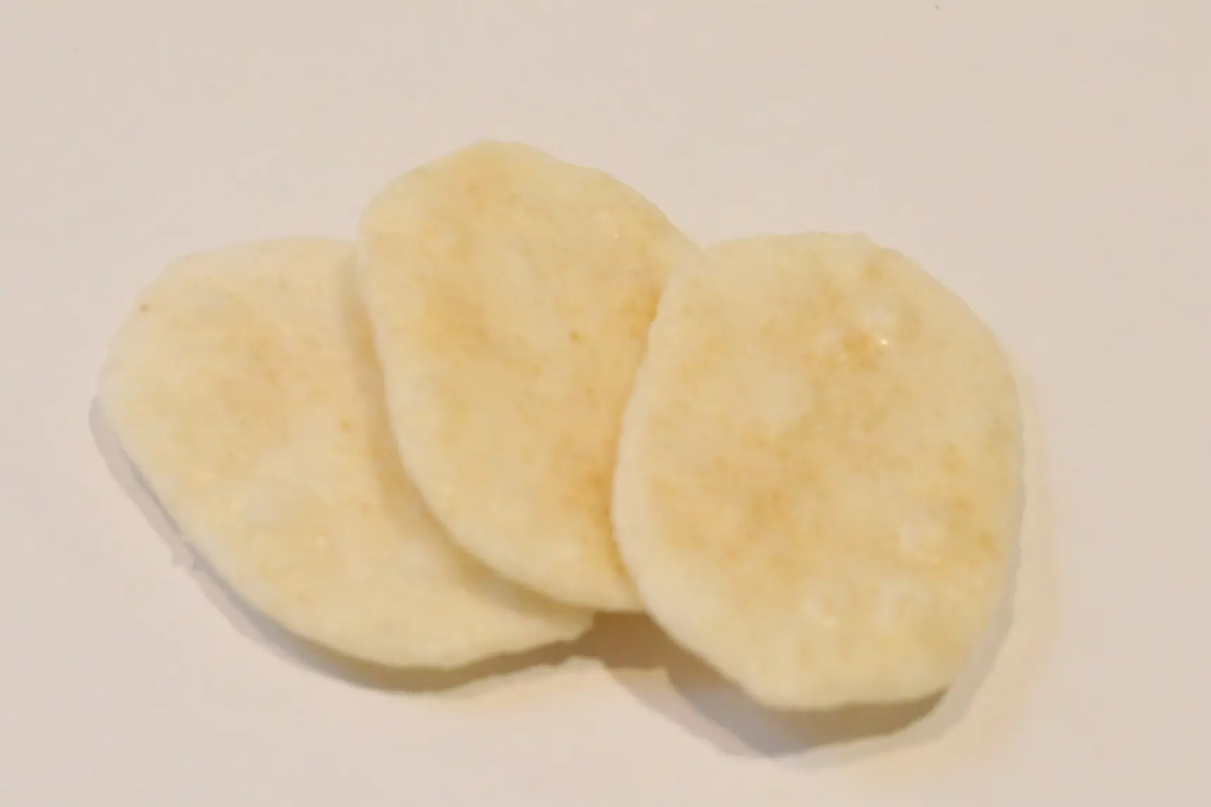 お土産の定番「せんべい」もお安く！-2